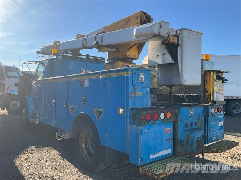 Sterling on Sterling Acterra 4x2 Bucket Truck LKW-Arbeitsbühnen
