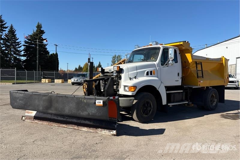 Sterling STE 4x2 Snow Plow Truck Közúti karbantartó haszongépek