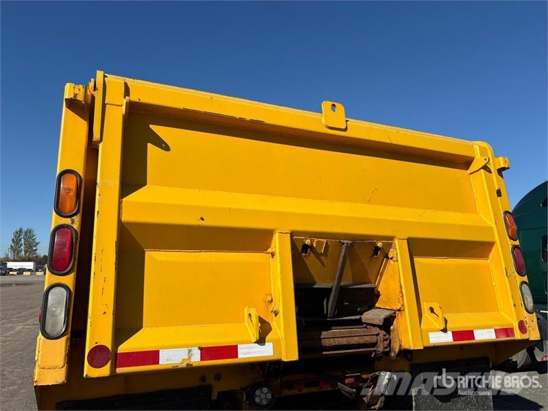 Sterling STE 4x2 Snow Plow Truck Közúti karbantartó haszongépek
