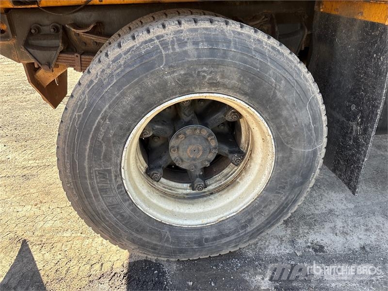 Sterling STE 4x2 Snow Plow Truck Közúti karbantartó haszongépek