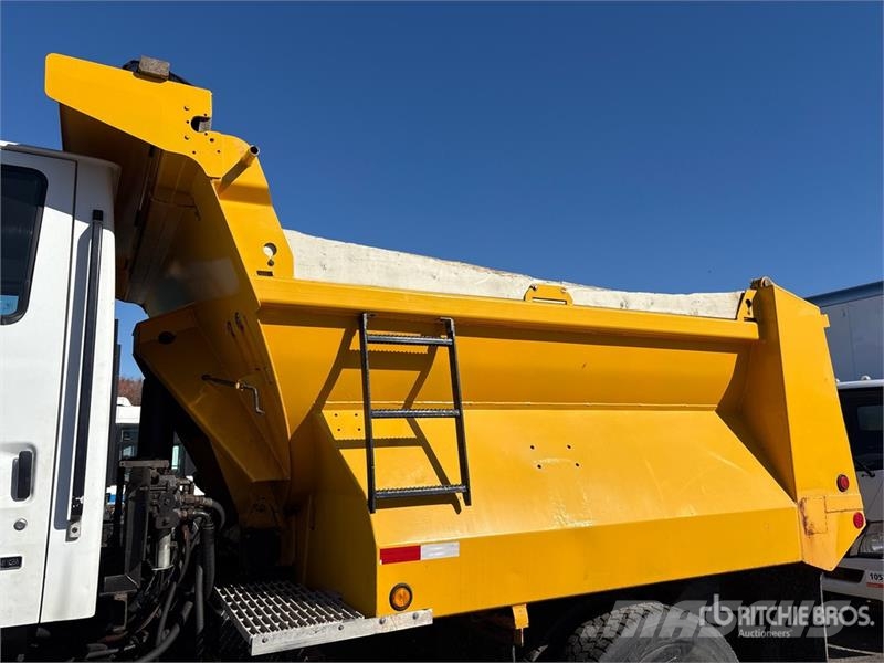 Sterling STE 4x2 Snow Plow Truck Közúti karbantartó haszongépek