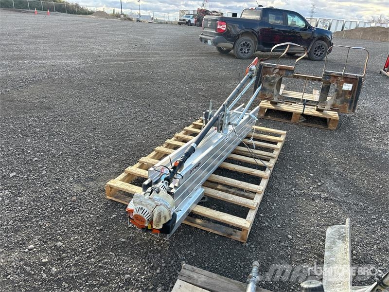 Stihl Gas Pole Saw Brush Cutter Karjamaade niidukid / pealselõikurid