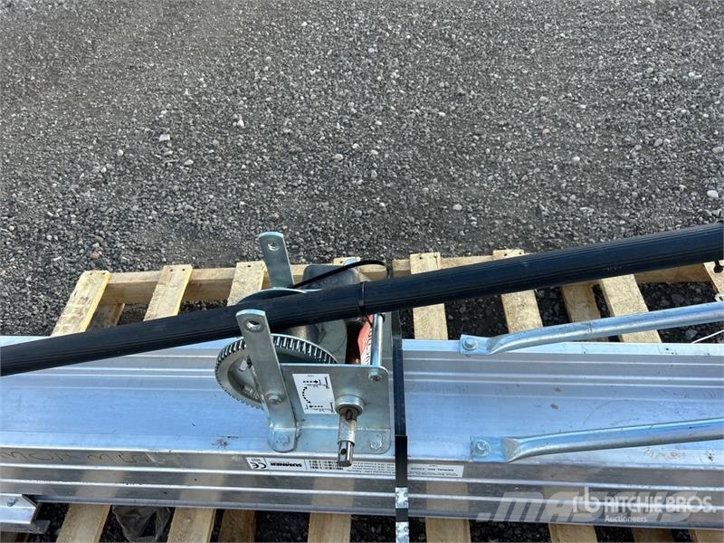 Stihl Gas Pole Saw Brush Cutter Karjamaade niidukid / pealselõikurid
