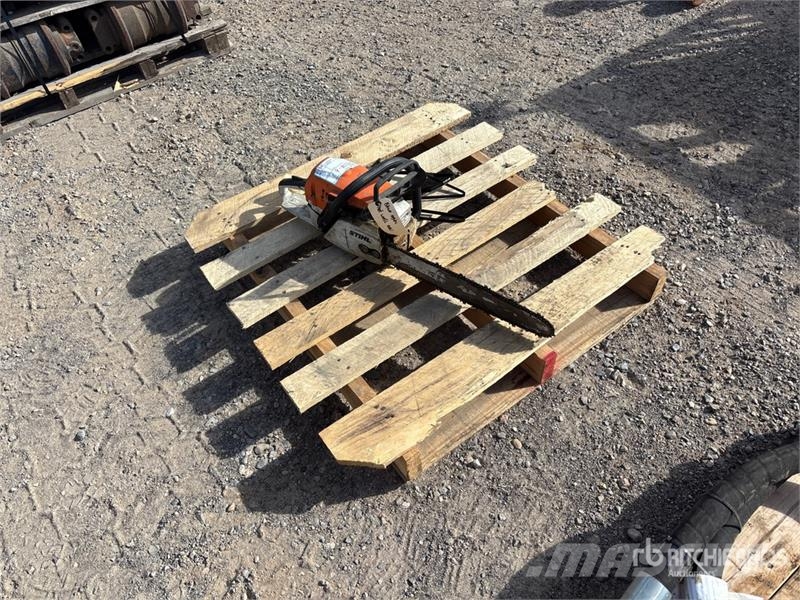 Stihl MS271 Chain Saw (Inoperable) Moottori- ja raivaussahat