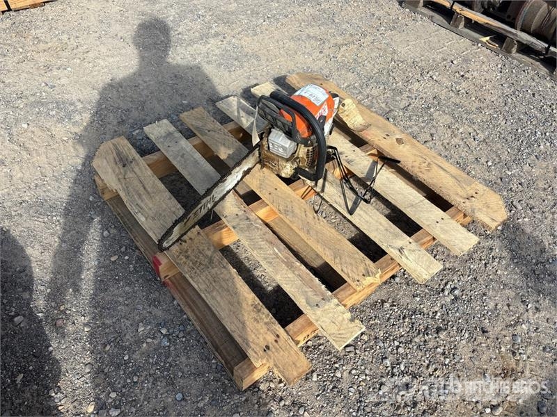 Stihl MS271 Chain Saw (Inoperable) Moottori- ja raivaussahat