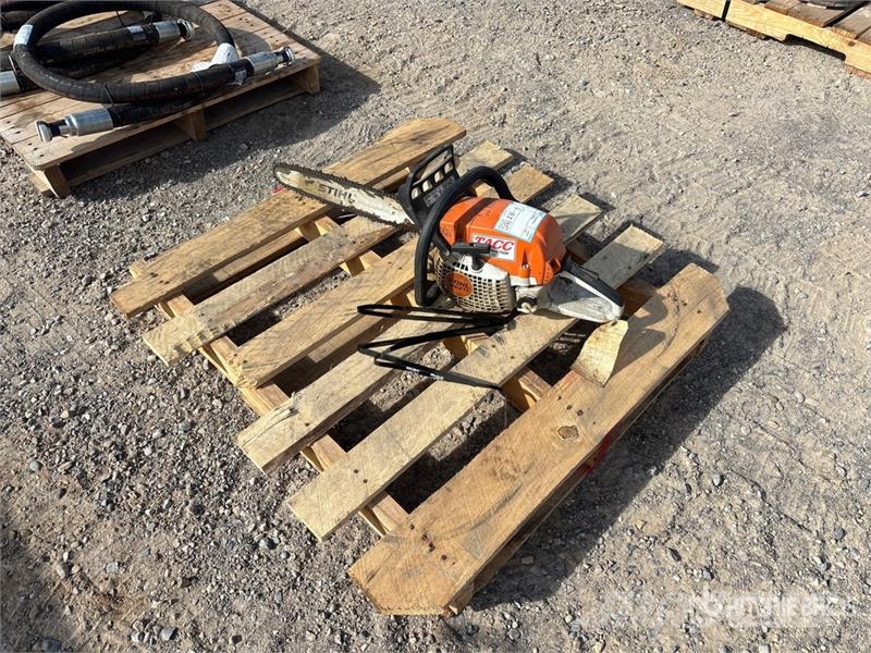Stihl MS271 Chain Saw (Inoperable) Moottori- ja raivaussahat