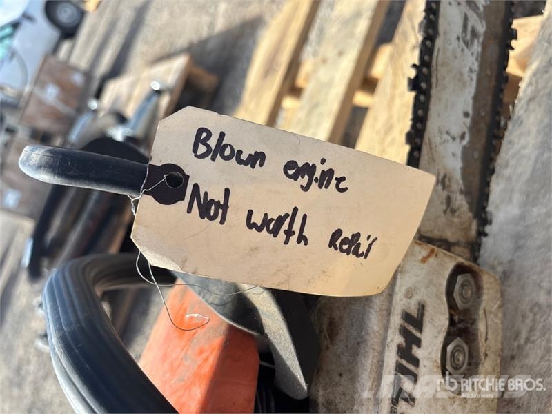 Stihl MS271 Chain Saw (Inoperable) Moottori- ja raivaussahat