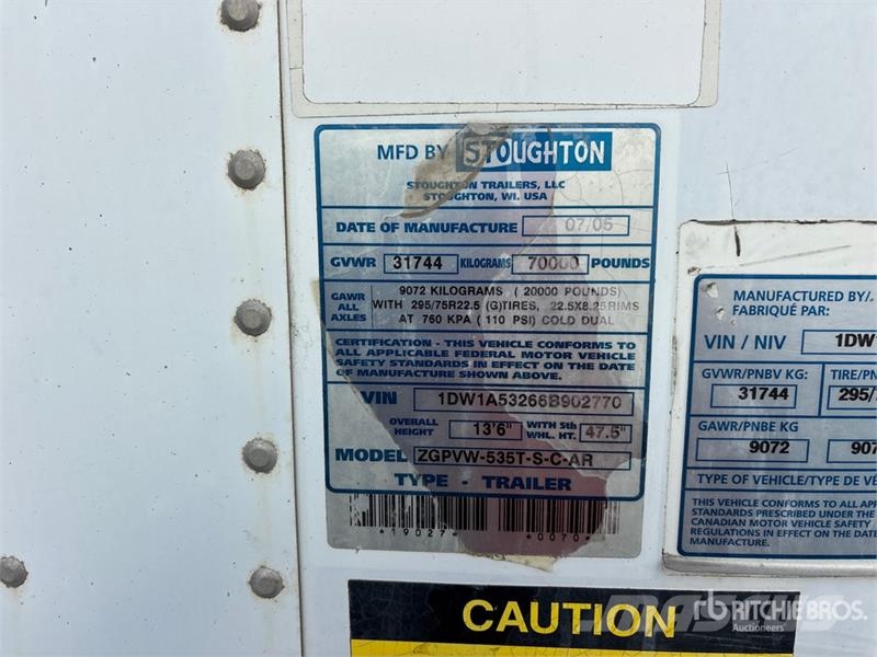 Stoughton 53 ft x 102 in T/A Van Trailer Furgoonhaagised