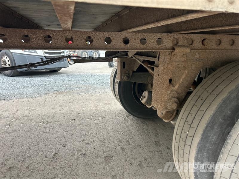Stoughton 53 ft x 102 in T/A Van Trailer Прицепы-фургоны