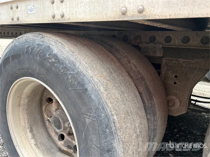 Stoughton 53 ft x 102 in T/A Refrigerated Trailer (Inoperabl Frysetrailer Semi
