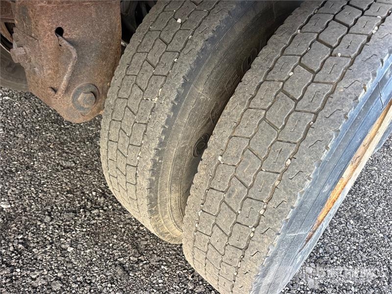 Stoughton 53 ft x 102 in T/A Van Trailer Furgoonhaagised