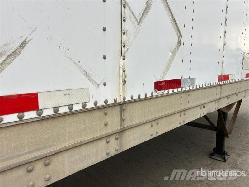 Stoughton 53 ft x 102 in T/A Van Trailer Прицепы-фургоны
