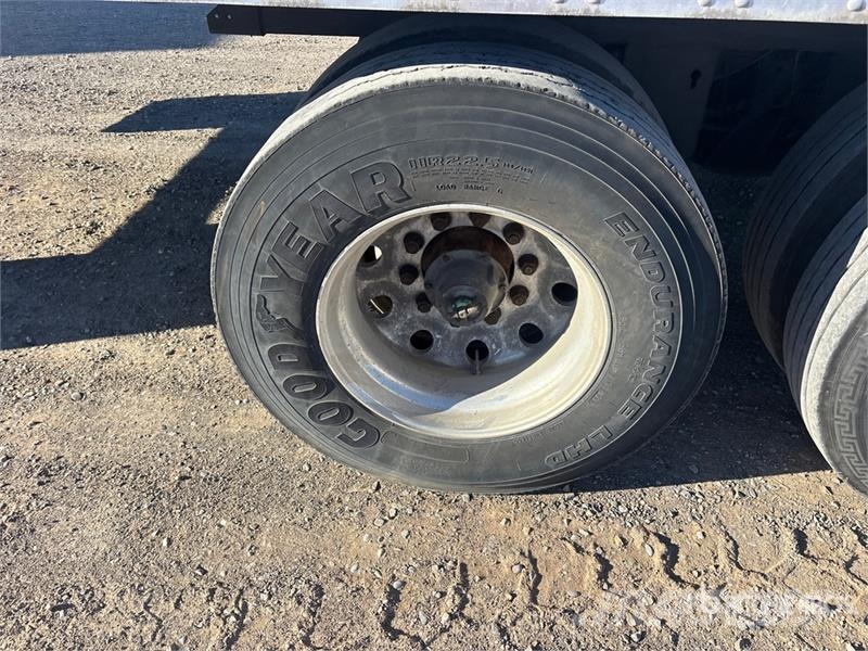 Stoughton 53 ft x 102 in T/A Van Trailer Rimorchi cassonati