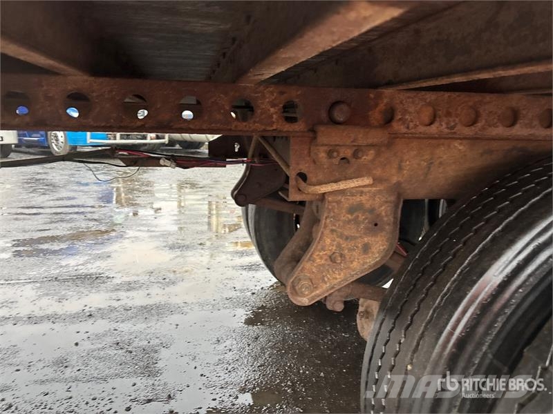 Stoughton 53 ft x 102 in T/A Van Trailer Van Body Trailers