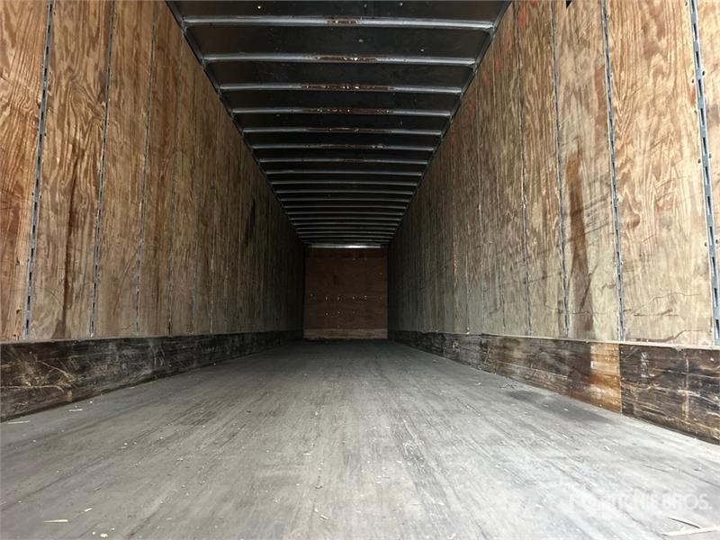 Stoughton 53 ft x 102 in T/A Van Trailer Прицепы-фургоны