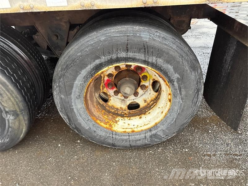 Stoughton 53 ft x 102 in T/A Van Trailer Van Body Trailers