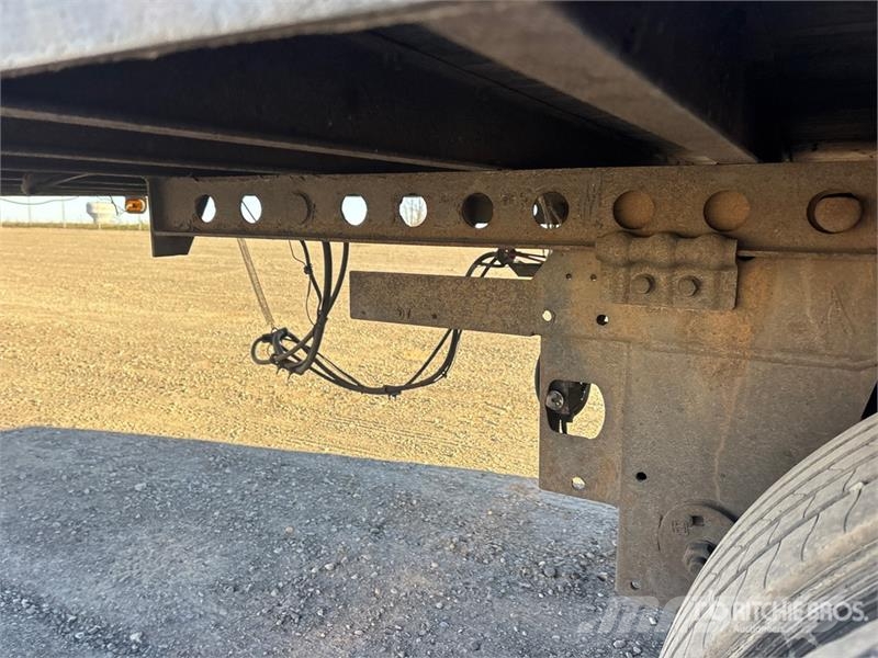 Stoughton 53 ft x 102 in T/A Van Trailer Skappåbygg