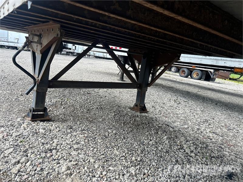 Stoughton 53 ft x 102 in Tri/A Van Trailer Dobozos pótkocsik