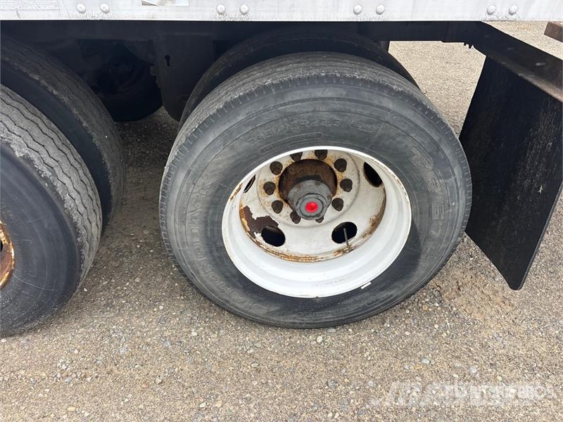 Stoughton 53 ft x 102 in T/A Van Trailer Прицепы-фургоны