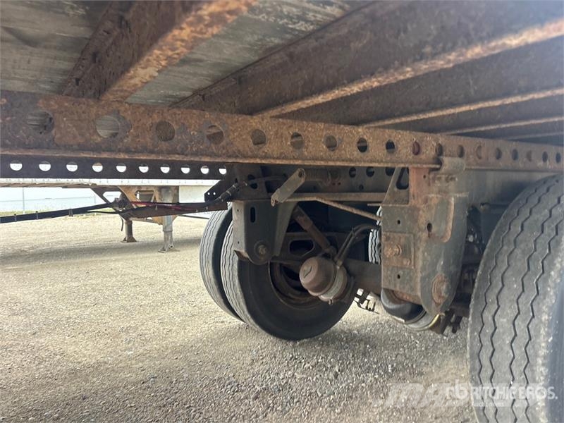 Stoughton 53 ft x 102 in T/A Van Trailer Прицепы-фургоны