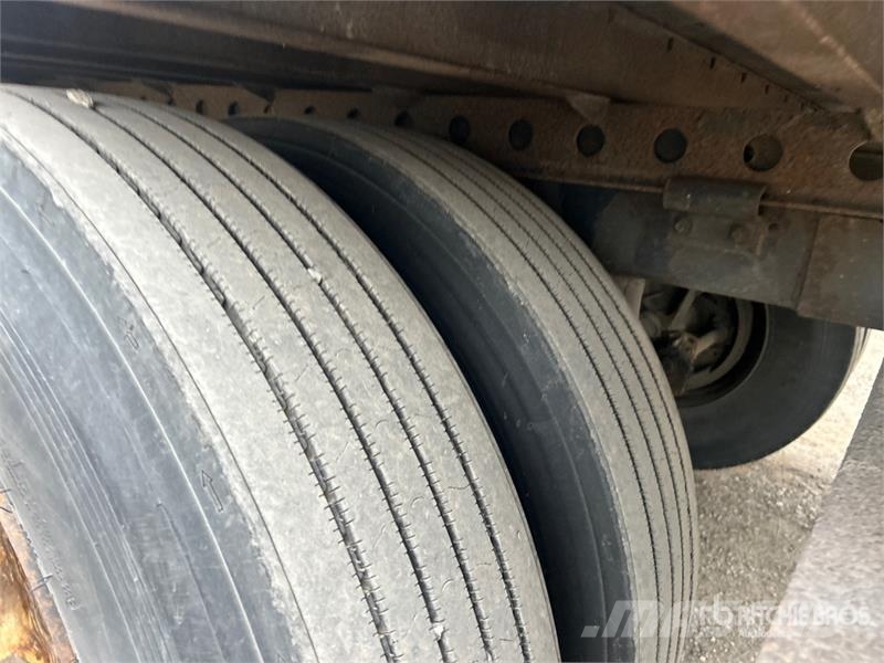 Stoughton ZGPVW-535T-S-C-AR 53 ft x 102 in T/A Van Trailer Przyczepy ze skrzynią zamkniętą