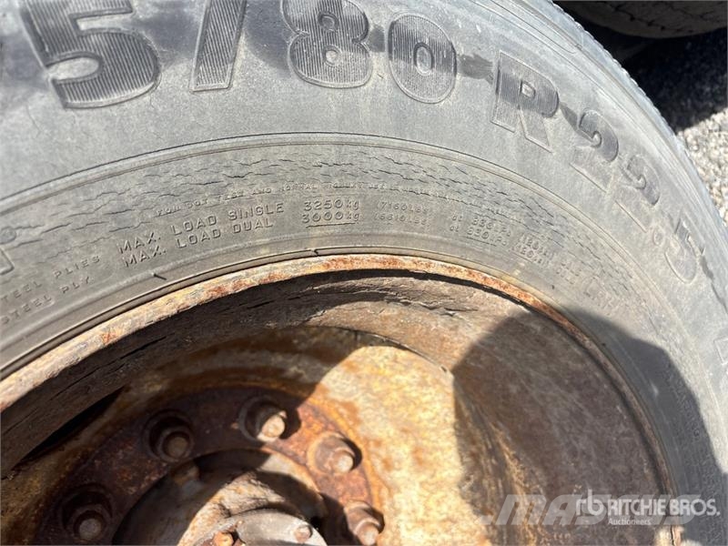 Strick 53 ft x 102 in T/A Van Trailer مقطورات ذات هيكل صندوقي