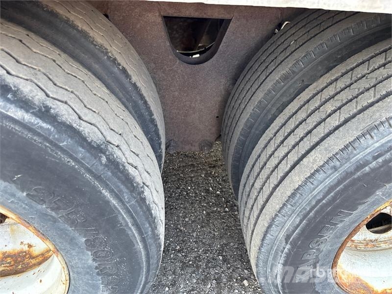 Strick 53 ft x 102 in T/A Van Trailer Ремаркета фургони