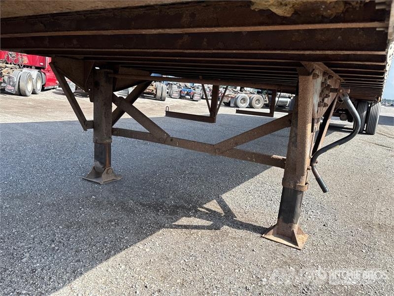 Strick 53 ft x 102 in T/A Van Trailer Ремаркета фургони