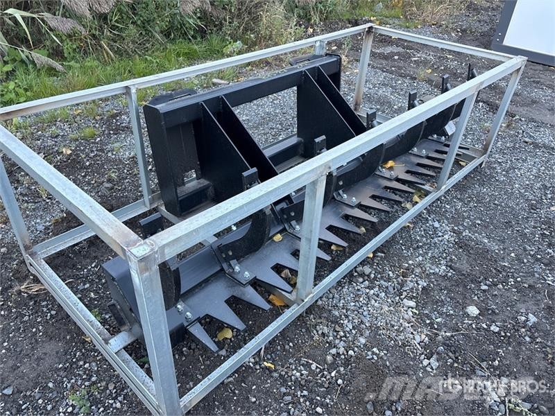 Suihe Front-Mounted 72 in Skid Steer Ripper Scarifier (U Skarifikatori