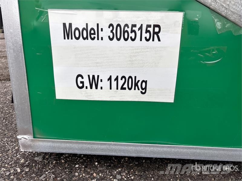 Suihe S306515R-300gPE 30 ft x 65 ft Storage Building (Un Edificación de acero
