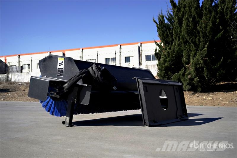 Suihe SSBA 72 in Skid Steer Broom (Unused) Kefék