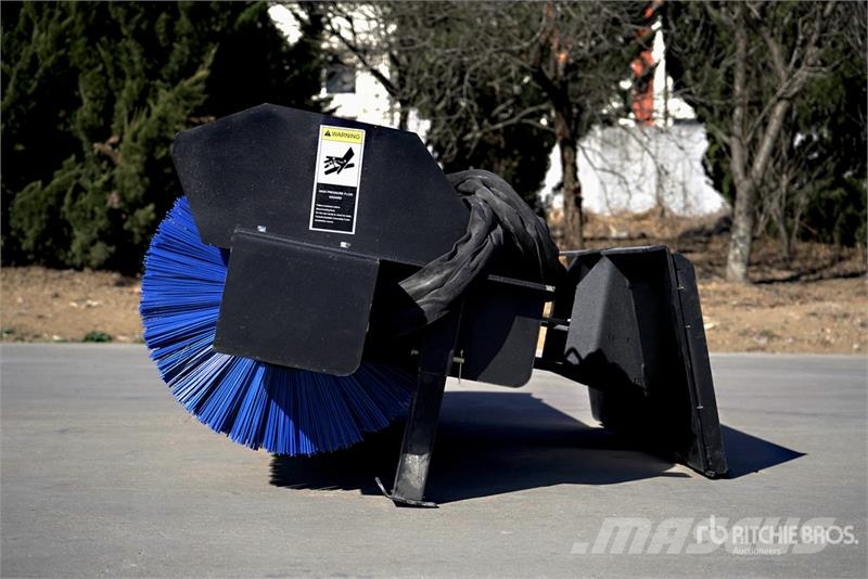 Suihe SSBA 72 in Skid Steer Broom (Unused) Kefék