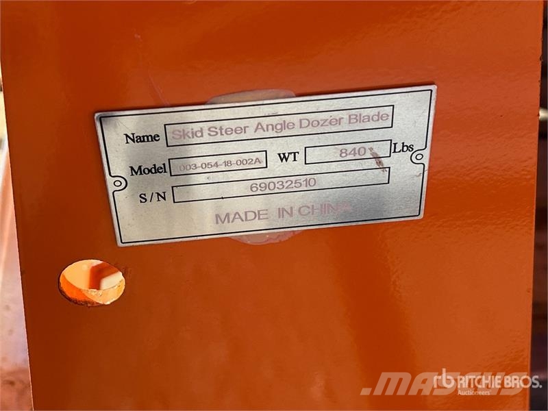 Suihe SSD-A blade 72 in Skid Steer Dozer (Unused) Blades