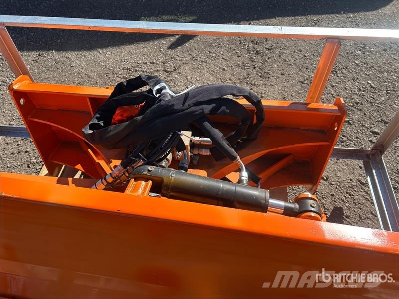 Suihe SSD-A blade 72 in Skid Steer Dozer (Unused) Blades