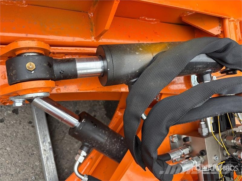 Suihe SSD-A blade 72 in Skid Steer Dozer (Unused) Lame
