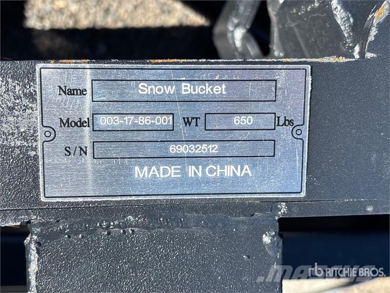 Suihe SSD-YS86 86 in Angle Skid Steer Dozer (Unused) ブレード