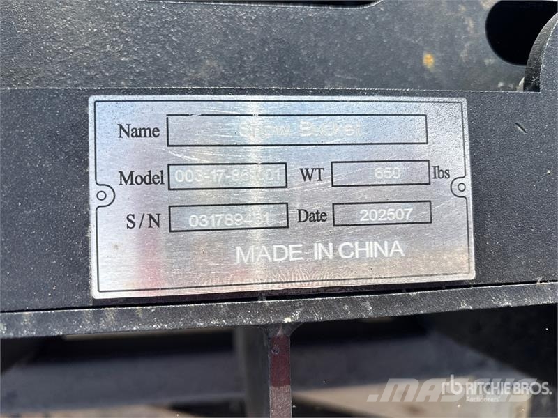 Suihe SSD-YS86 86 in Angle Skid Steer Dozer (Unused) Lâminas