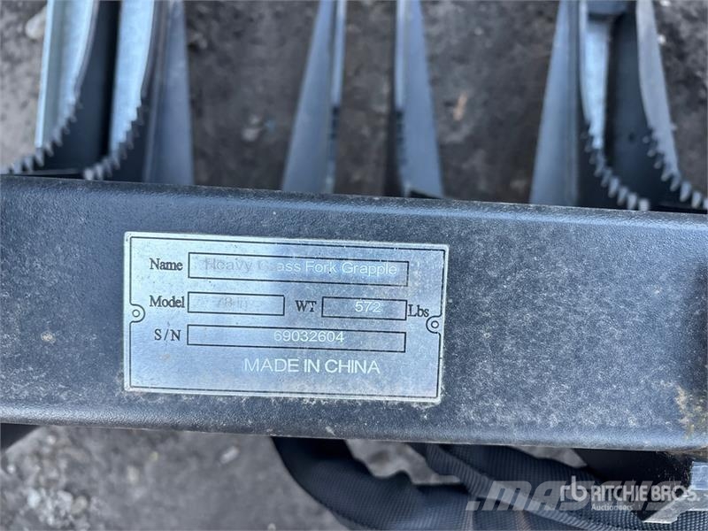Suihe SSR-78 78 in Skid Steer Root Rake (Unused) مكابس وميبسات التبن