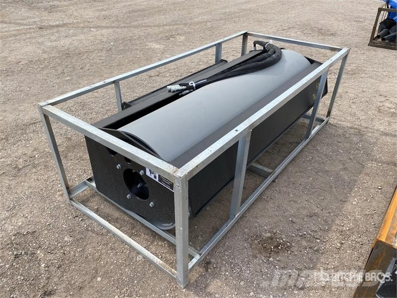 Suihe SSVR-72 72 in Skid Steer Vibratory Roller (Unused) Valjarji