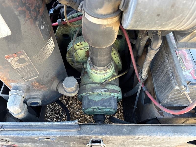 Sullair 110DPQ 185 cfm Skid-Mounted Air Compressor (Inoper Компресори