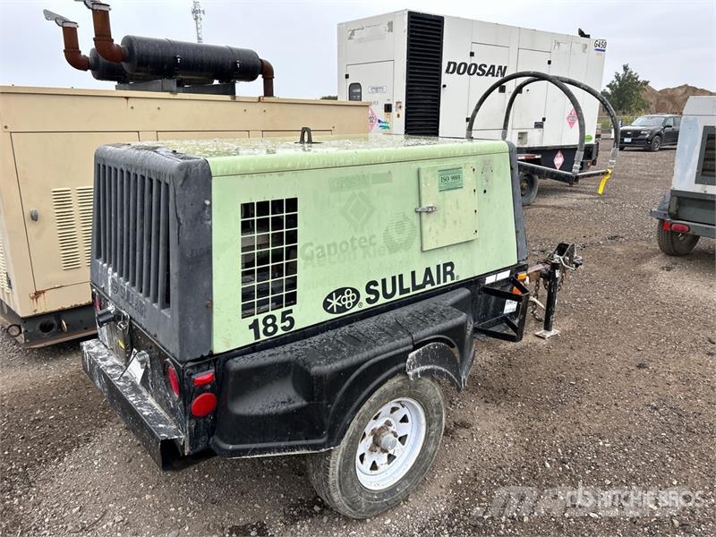 Sullair 185DPQ JD2 185 cfm Mobile Air Compressor (Inoperab Kompressorer