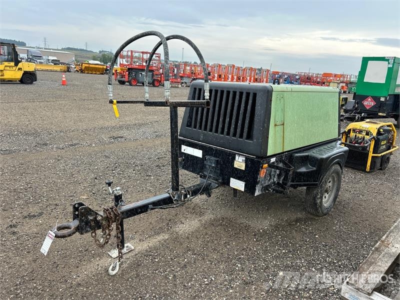 Sullair 185DPQ JD2 185 cfm Mobile Air Compressor (Inoperab Kompressorer
