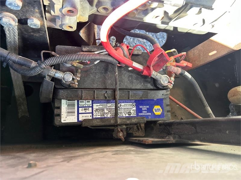Sullivan DC185PDZSB Mobile Air Compressor Kompressorit