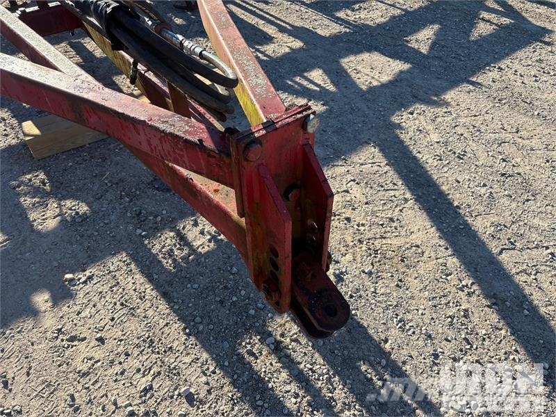Sunflower 543137 32 ft Cultivator Grubber