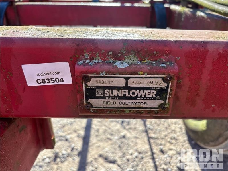 Sunflower 543137 32 ft Cultivator Grubber