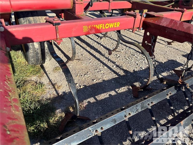 Sunflower 543137 32 ft Cultivator Grubber