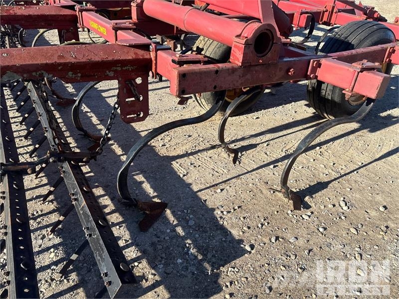 Sunflower 543137 32 ft Cultivator Grubber