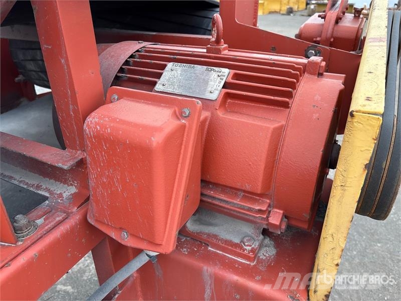 Superior ST-SS-T0P 36 in x 60 ft Portable Stackable Stackin Būvniecība- Citi