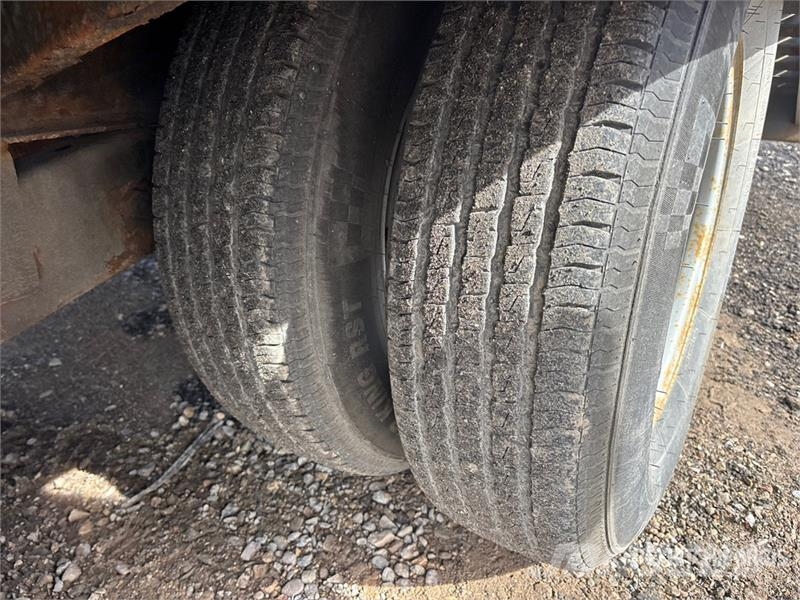 sure-trac 25 ft T/A Equipment Trailer Prikolice za prevoz vozil