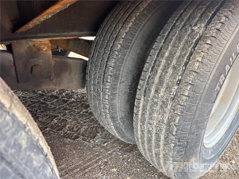 sure-trac 25 ft T/A Equipment Trailer Prikolice za prevoz vozil